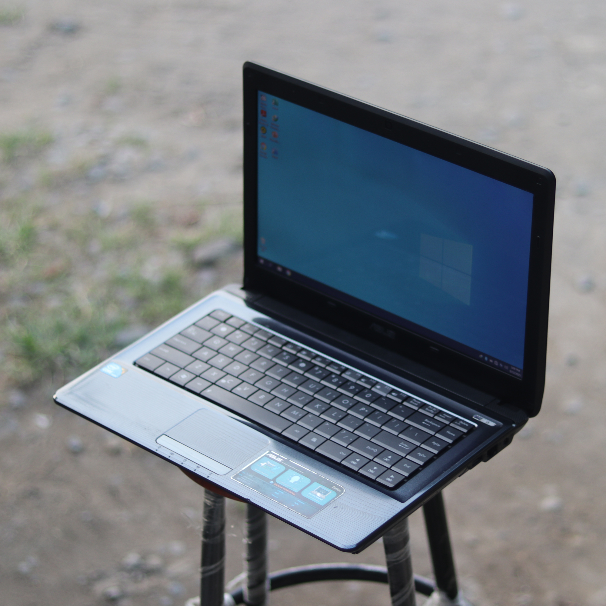 Laptop Core i5 Asus K42J Normal Siap Pakai Battery Awet