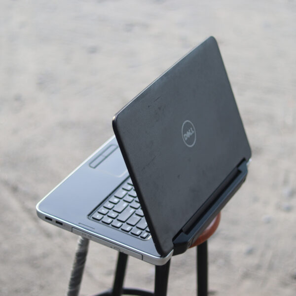 Laptop DELL Vostro Intel Core i5 Normal Siap Untuk Kerja Atau Jualan Online - Gambar 4