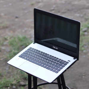 Laptop Asus X401U Normal Siap Pakai Untuk Belajar & Kerja Office