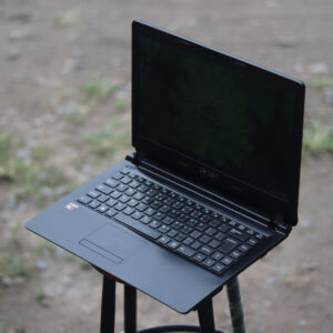 Laptop Acer Z3-451 AMD A8 RAM 8GB | Bisa Buat Editing Lengkap Tinggal Pakai