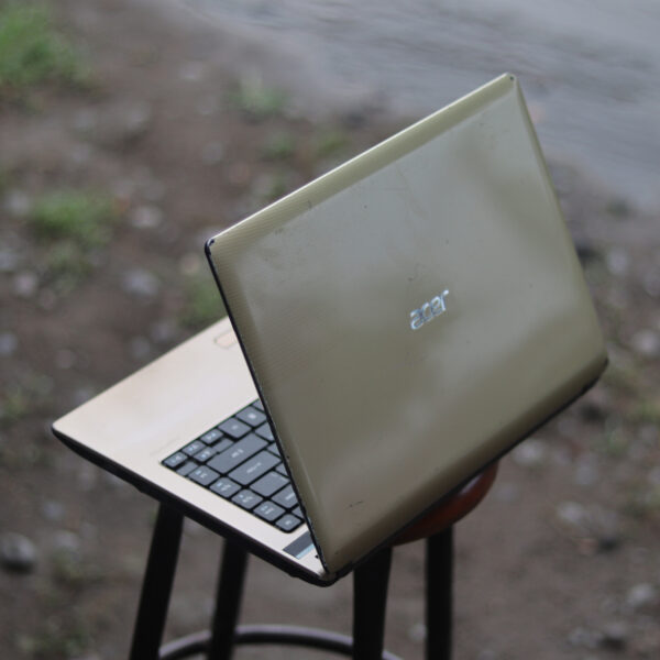 Laptop Second Acer 4752 | Core i3 4GB 500GB - Gambar 4