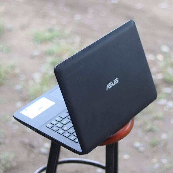 Asus X55YA Siap Pakai | RAM 6GB 500GB - Gambar 4