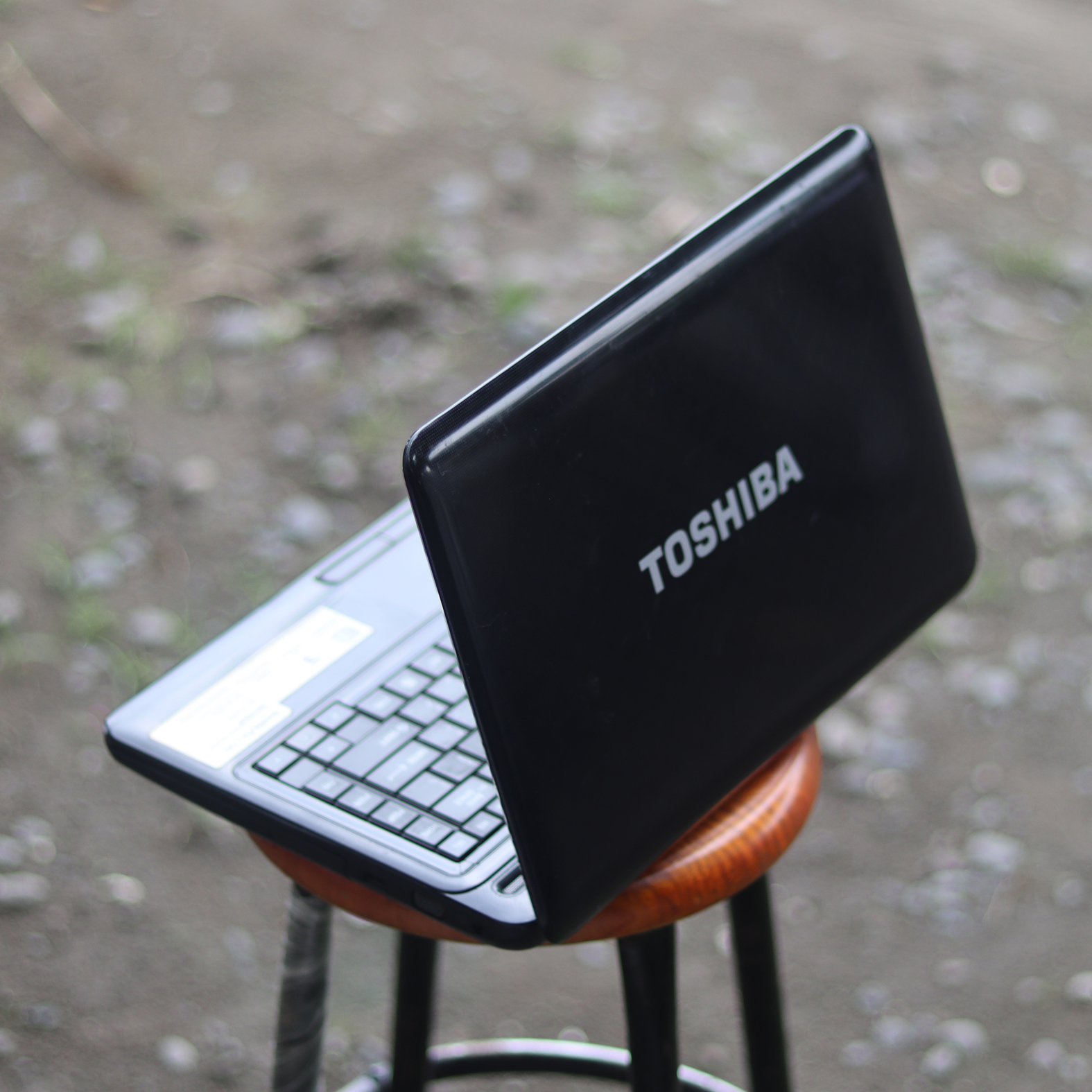 Toshiba Core i5 L645 Siap Pakai | 4GB 500GB - Gambar 4