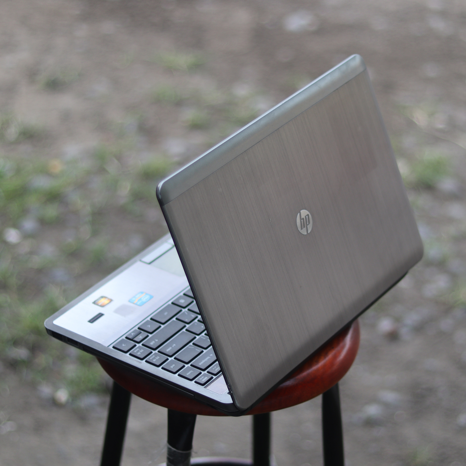 Hp Core i5 Radeon Graphics Desain - Gambar 4
