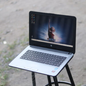 Laptop HP Corer i3 Radeon Siap Desain