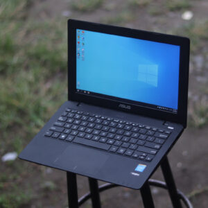 Laptop Asus X200MA 12 Inch Ringan Siap Pakai