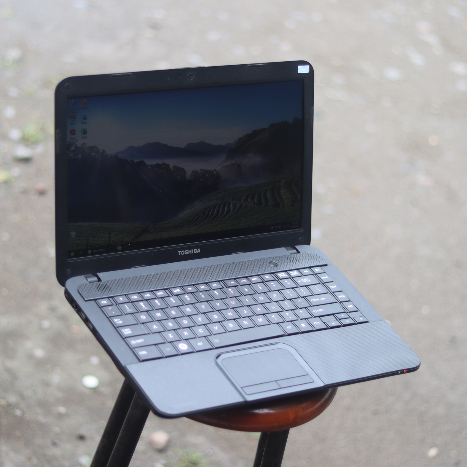 Toshiba C800D | RAM 4GB 500GB Siap Pakai - Gambar 3