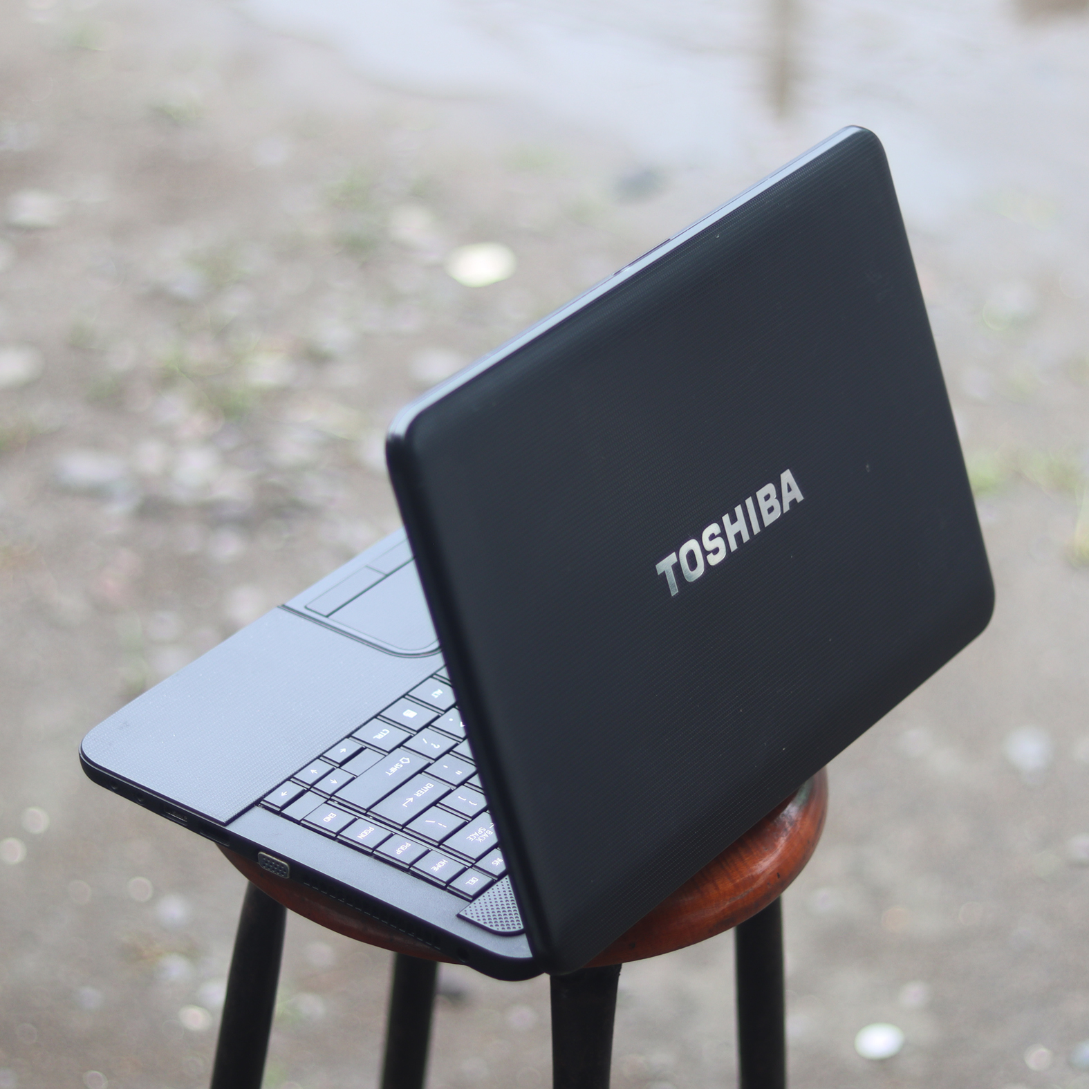 Toshiba C800D | RAM 4GB 500GB Siap Pakai - Gambar 4