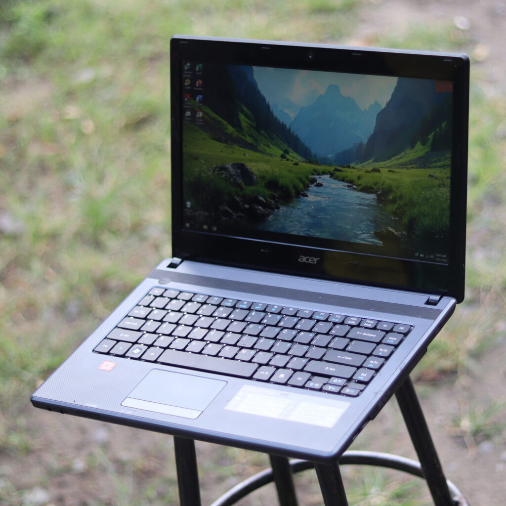 Laptop Acer 4250 | AMD E450 4GB 500GB