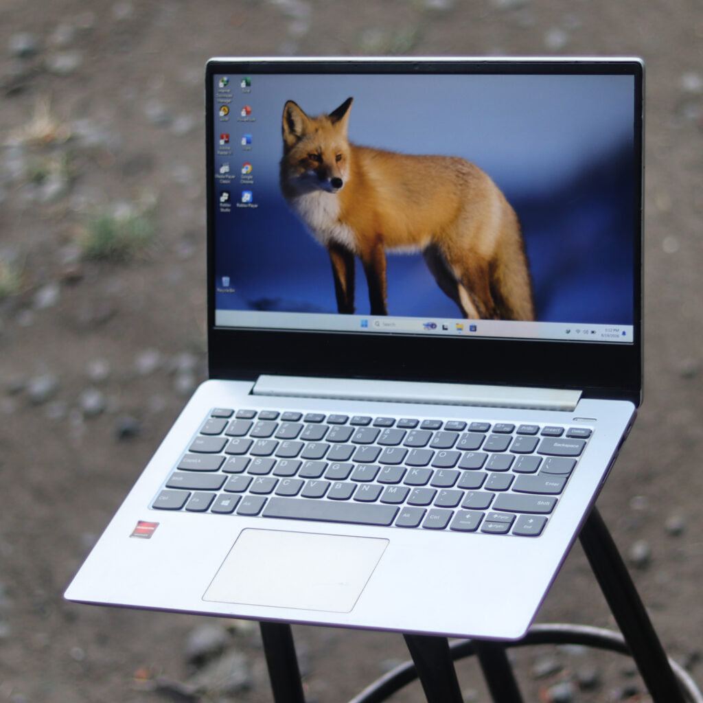 Lenovo 81F4 Slim | Core i5 Radeon Ram 12 GB