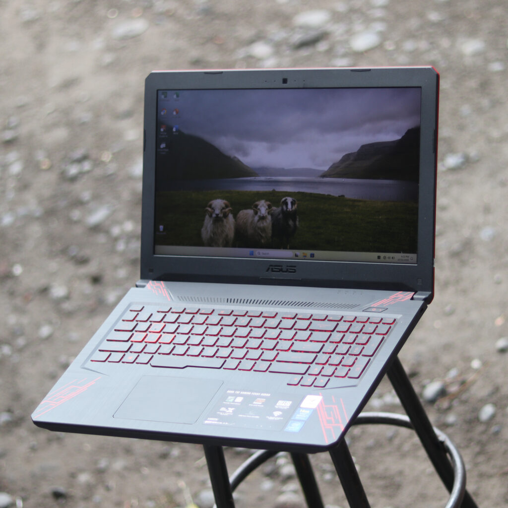 Asus Tuf Gaming FX504GD Nvidia 1050 Desain & Game