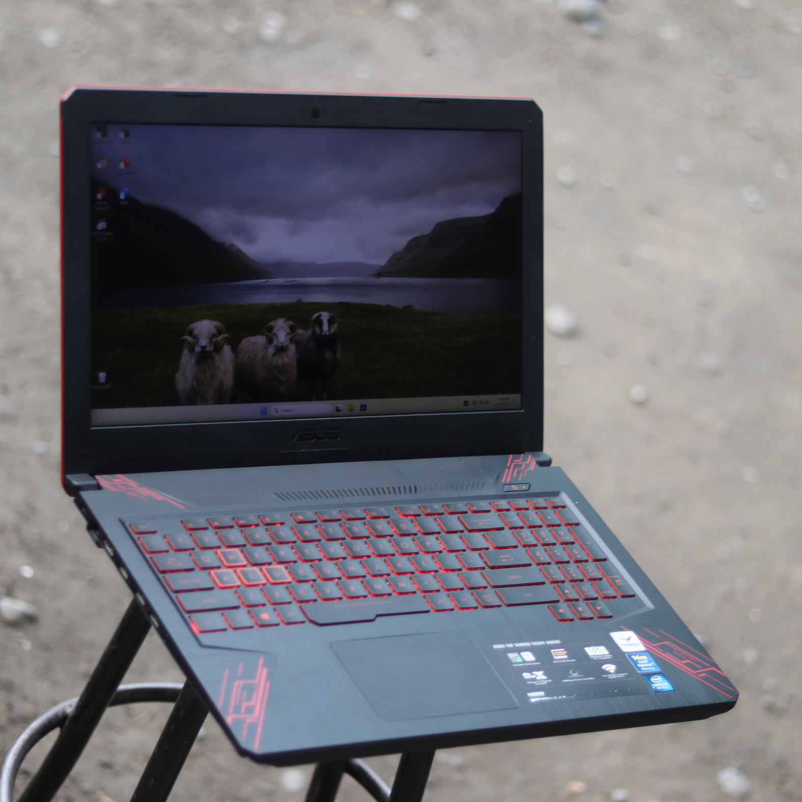Asus Tuf Gaming FX504GD Nvidia 1050 Desain & Game - Gambar 3